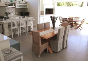 A home for the ultimate West Coast beach holiday