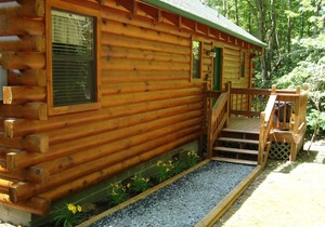 A Mountain Paradise on Collett Creek in Andrews, NC