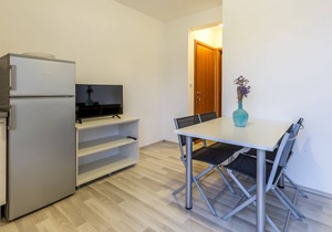 A1 - spacious apt with the sea view & use of pool