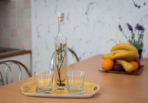 A4 - Modern apt w. terrace, 3 min walk to beach