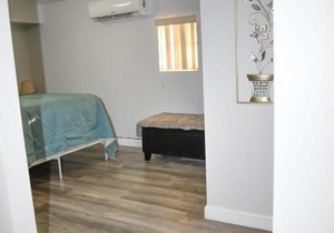 Adorable guest house 10mins to beach and downtown
