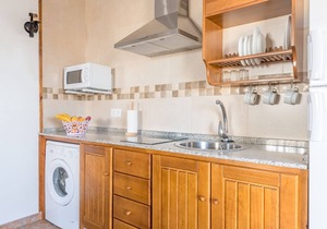 Air-Conditioned Apartment Close to the Beach with Pool, Terrace, Garden & Wi-Fi