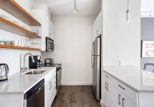 Airy Cambridgeport 1BR w/W/D & Gym, near Boston U & MIT, by Blueground
