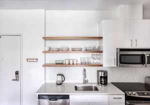 Airy Cambridgeport 1BR w/W/D & Gym, near Boston U & MIT, by Blueground
