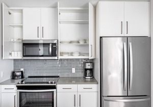 Airy San Carlos 2BR w/Rooftop Lounge, near Silicon Valley, by Blueground