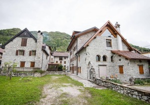 Albergo Diffuso - Cjasa Ustin by Interhome