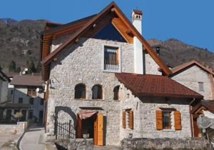 Albergo Diffuso - Cjasa Ustin by Interhome