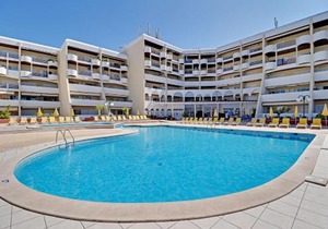 Albufeira Concept 1 with Pool by Homing