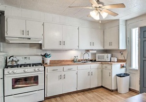 Albuquerque Apt - 2 Mi to Dtwn and Old Town!