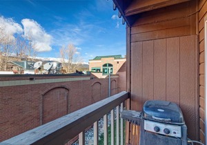 Alpine 203 Condo close to lift