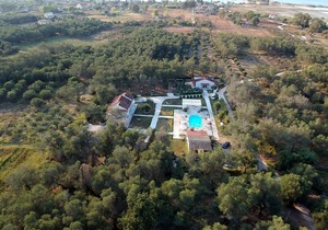 Alykes family resort