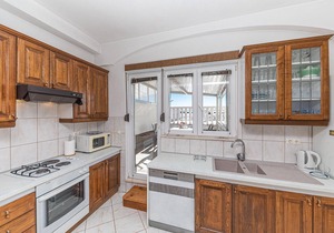 Amazing apartment in Kastel Kambelovac