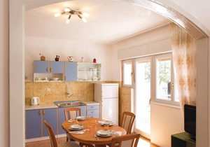 Amazing apartment in Kastel Kambelovac