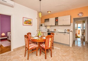 Amazing apartment in Igrane with WiFi
