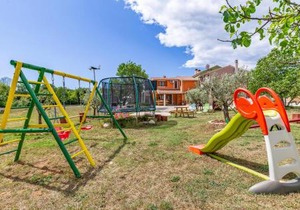 Amazing Apartment In Pula With Wifi