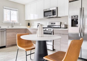 Amazing Campbell 1BR w/ Gym, Spa & W/D, walk to WF & TJ, by Blueground