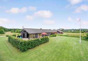 Amazing home in Ejstrupholm with sauna