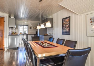 Amazing home in Ringkøbing with kitchen