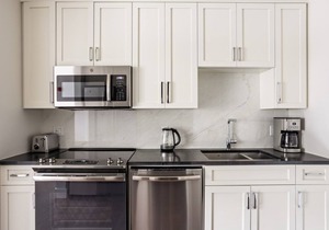 Amazing Somerville 1BR w/Gym & W/D, near Green Line, by Blueground