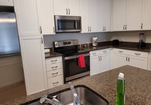 Amazing vacation & shopping in San Diego 2 suits and 3 bath FB1