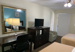 American Inn And Suites