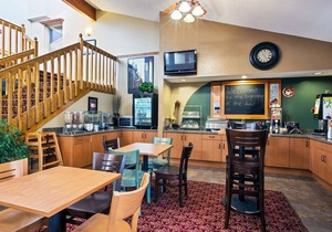 AmericInn by Wyndham Ham Lake