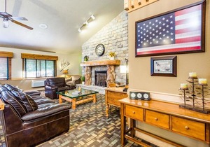 AmericInn by Wyndham Hampton