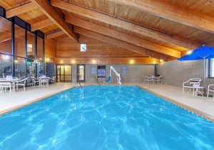 AmericInn by Wyndham Mankato Conference Center