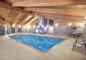 AmericInn by Wyndham Muscatine