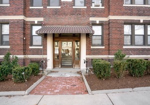 Ample Allston 2BR w/W/D in basement