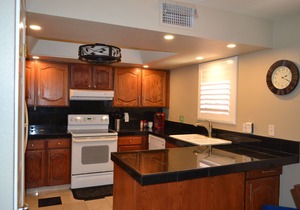 Anasazi Village - Beautiful Setting-Dining, Shopping, Peaceful
