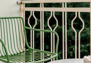 Anjoy & Bleev Rooms | OWL | Queen French bed room