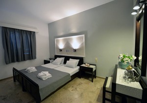 Anna's Double Room 150 meters from the sea