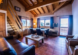 Apartment for 6 people. In the center of Saint François Longchamp located on the slopes.