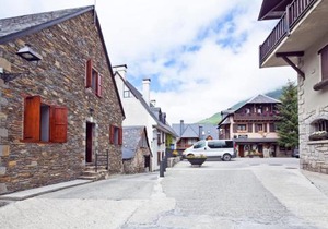 Apartamentos Salardu III