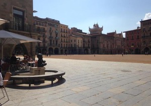 Apartaments Vicus 2 con vistas a la Plaza Mayor de Vic