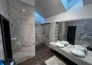 Apartmán s vírivkou v centre - Banská Bystrica