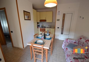 Apartment 2 bedrooms and pinewood view P2 36