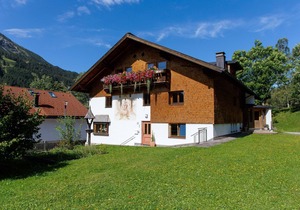 Apartment 2 - House Maringele