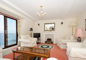 Apartment ∙ 3 bedrooms ∙ 6 guests