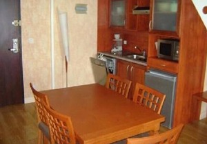 apartment 4 - 7 people