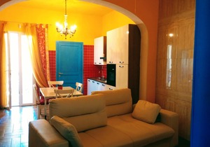 APARTMENT 8 SLEEPS IN A VILLA ONLY 100MT FROM THE SEA OF SAND