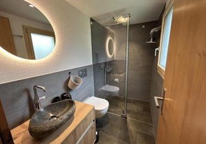 Apartment Chalet Fluegärtli by Interhome