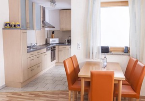 Apartment ∙ Ferienwohnung Seerose, 76qm, 1 Schlafzimmer, 1 Wohn-/Schlafzimmer, max. 2 Erwachsene