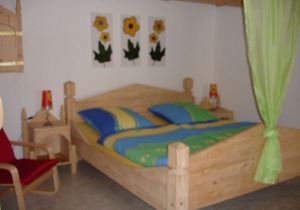 Apartment in a quiet location, 2 minutes walk. to the lake, 10 km before the Landesh. Schwerin