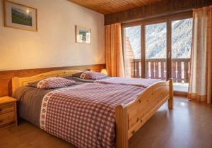 Apartment Jorasse C 20 by Interhome