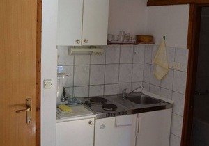 Apartment Jozo - 150 m from pebble beach: A1(2) - Gradac, Riviera Makarska, Croatia