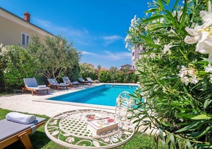 Apartment Jure, (14934), Podstrana, Croatia