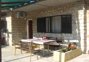 Apartment Katija - close to the sea: - Cove Muna (Island Zirje), Riviera Sibenik, Croatia