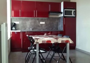 Apartment n°2 (2/4 P.) on 1st floor without elevator